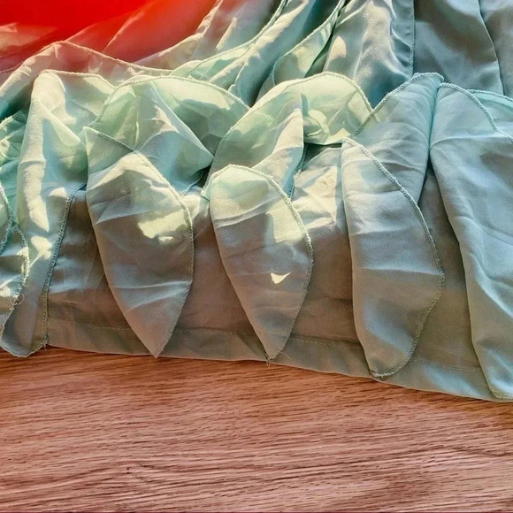 DRESS IN PASTEL GREEN  RUFFLES DRESS SIZE M - Picture 5 of 10